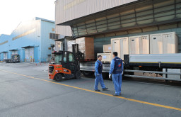 제28년차 정기대의원대회 기념 선물 전달(260127)